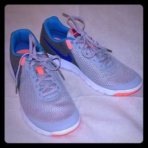 Nike Running Shoes wmn size 9